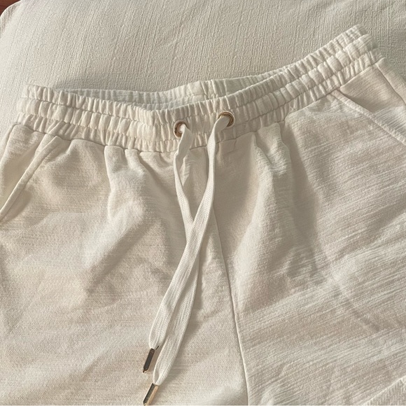 🌟Host Pick🌟NWT Tenley Shorts by she.is.us - Picture 7 of 11